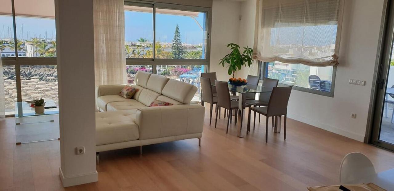 Beachfront Loft In Пуерто де Мохан Екстериор снимка