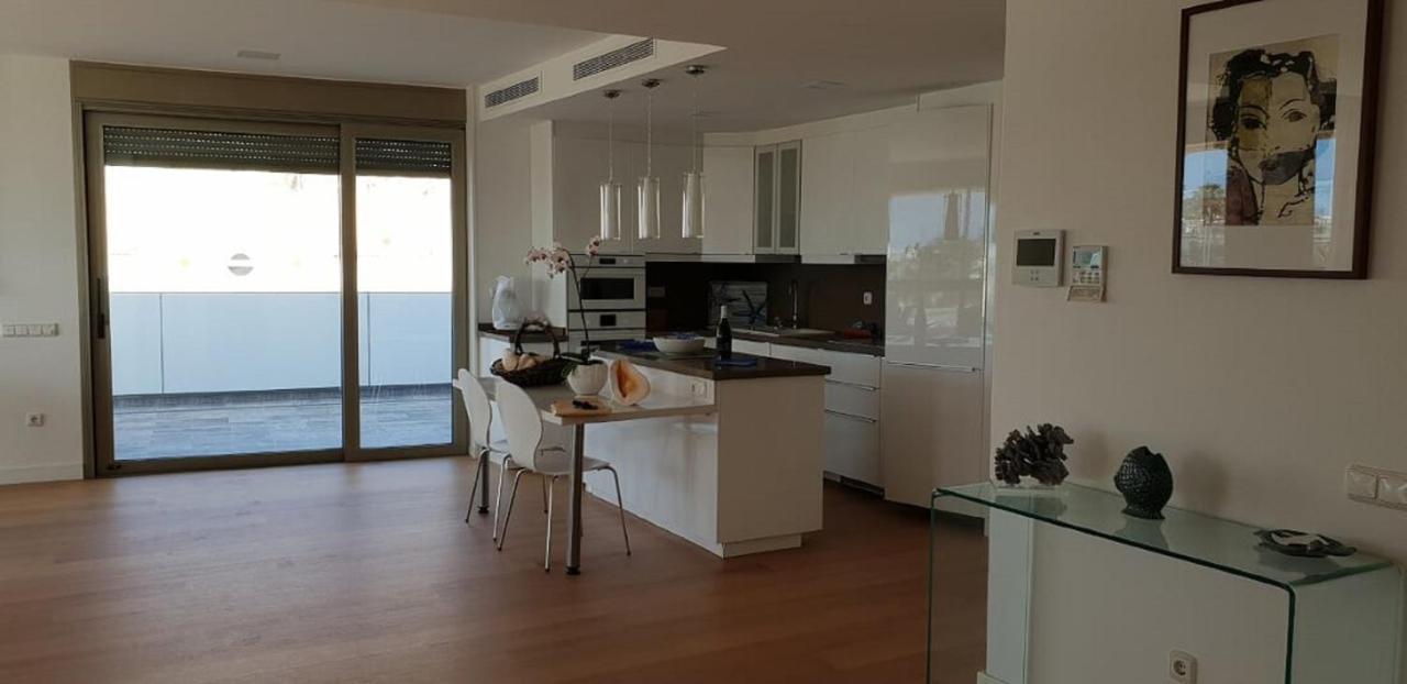 Beachfront Loft In Пуерто де Мохан Екстериор снимка