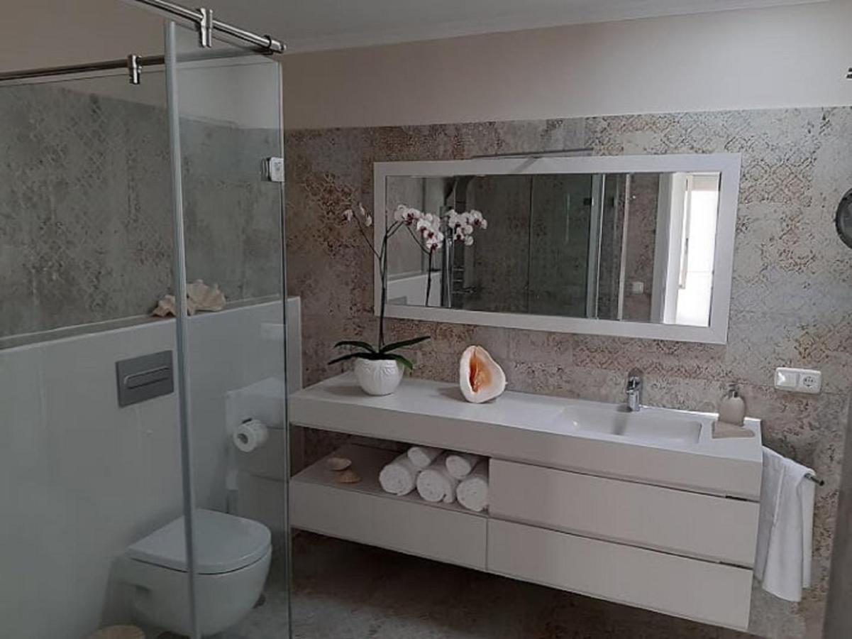 Beachfront Loft In Пуерто де Мохан Екстериор снимка